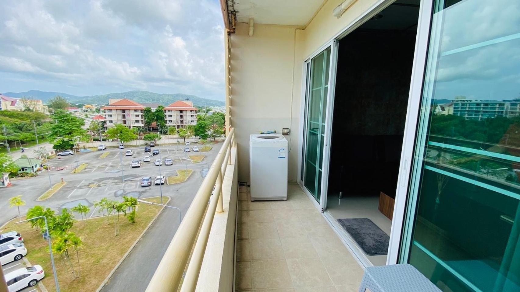 Phuket Town Condo 2 Bedroom With Balcony-Cats Friendly Exterior photo