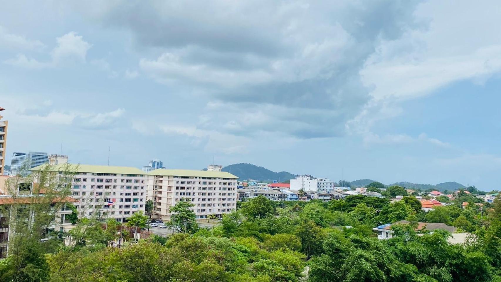 Phuket Town Condo 2 Bedroom With Balcony-Cats Friendly Exterior photo