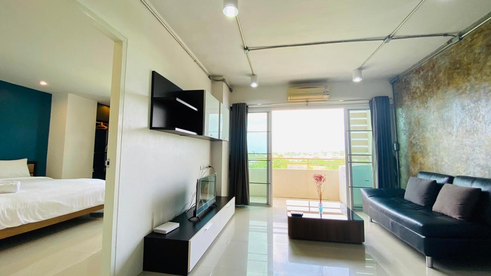 Phuket Town Condo 2 Bedroom With Balcony-Cats Friendly Exterior photo